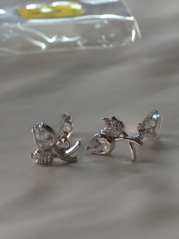 Bloom_Teardrop_Clip_On_Earrings