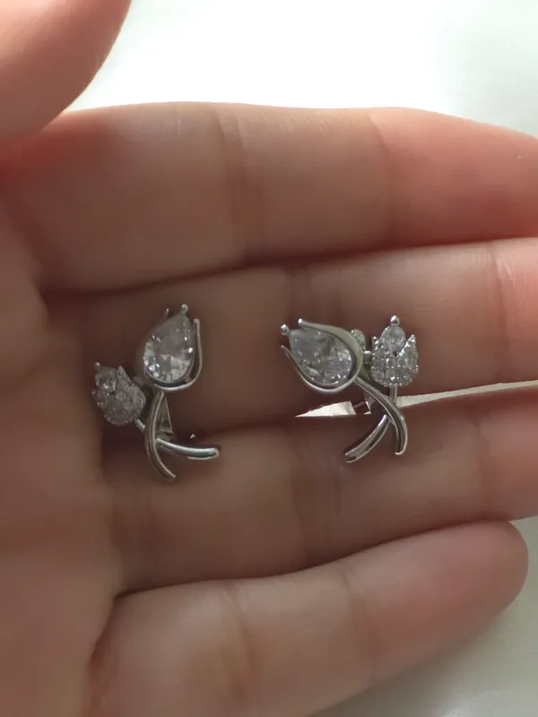 Bloom_Teardrop_Clip_On_Earrings