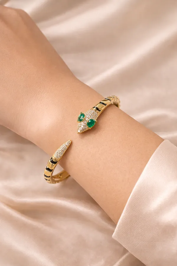 Ashaarya_Serpentine_Royale_Bracelet