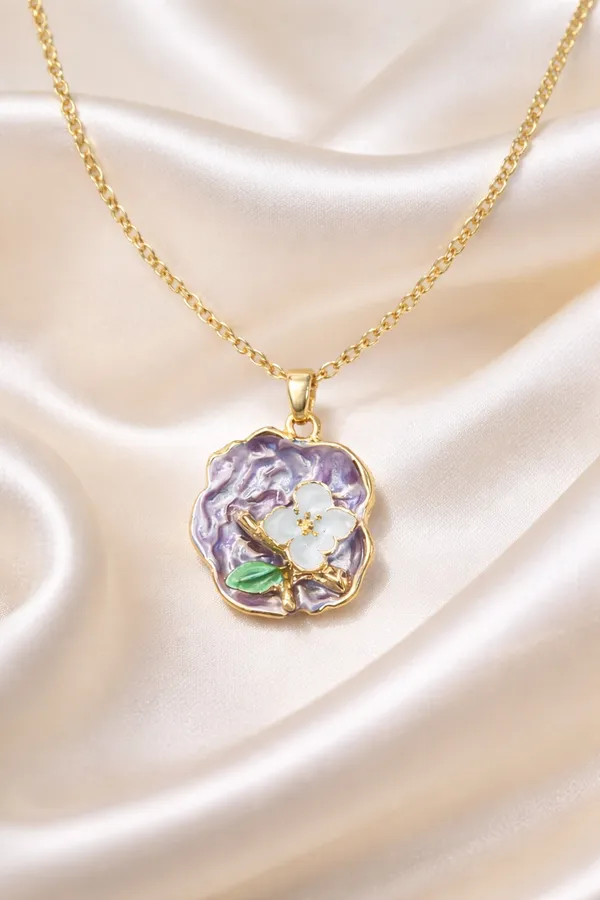 Blossom_Shell_Serenity_Necklace