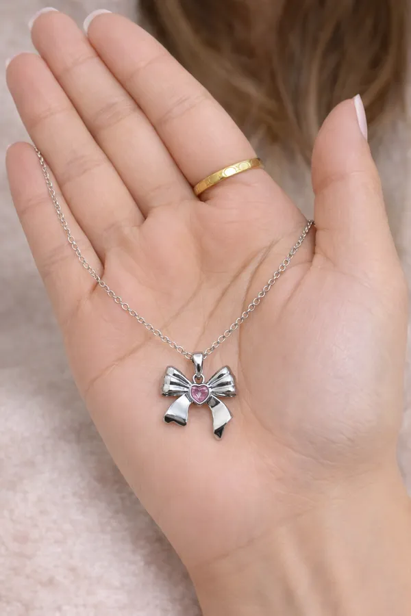 Bow_Heart_Necklace