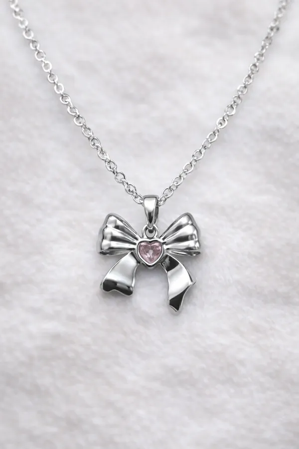 Bow_Heart_Necklace
