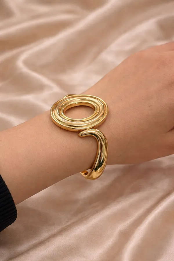 Chandni_Spiral_Cuff_bracelet