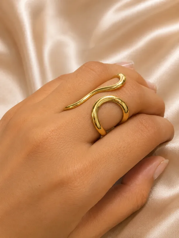 Ã‰lan_Wave_Adjustable_Ring