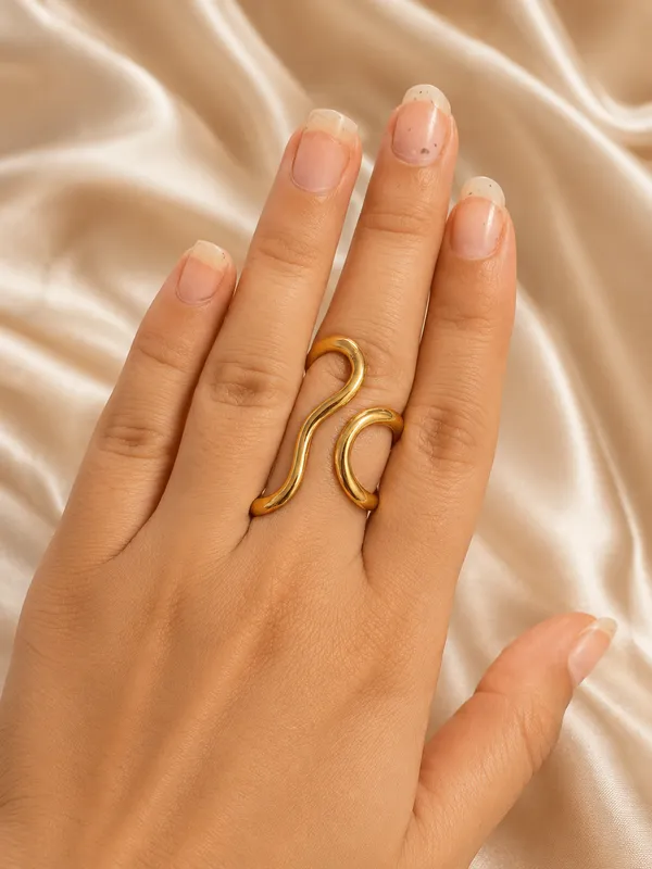 Ã‰lan_Wave_Adjustable_Ring