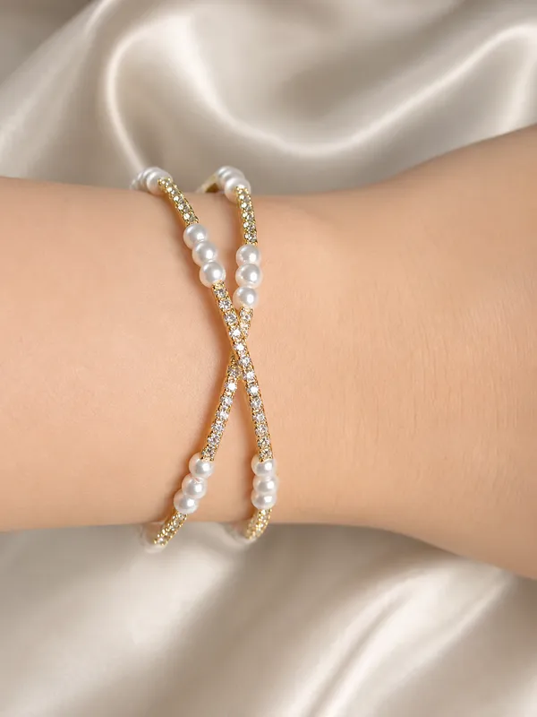 Pearl_Ã‰clat_Crisscross_Cuff_Bracelet