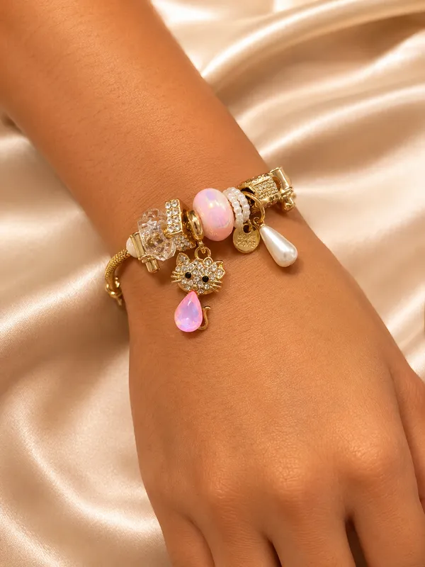 Kitty_Keepsake_Charm_Bracelet