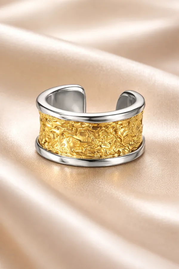 Main_Character_Ear_Cuff
