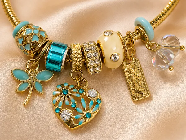 Neel_Tara_Charm_Bracelet