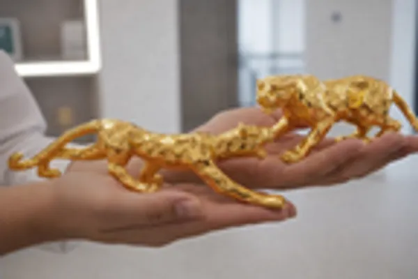 Luxury_Golden_Leopard_Figurines_Set_Of_2_Modern_Geometric_Resin_Wildlife_Decor