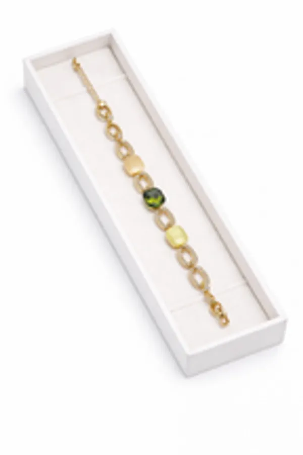 Vibrant_Peridot_Champagne_Stone_Statement_Bracelet