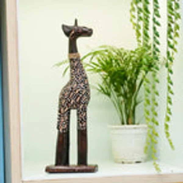 Timber_Kala_S_Teeny_Tall_Track_For_Decor
