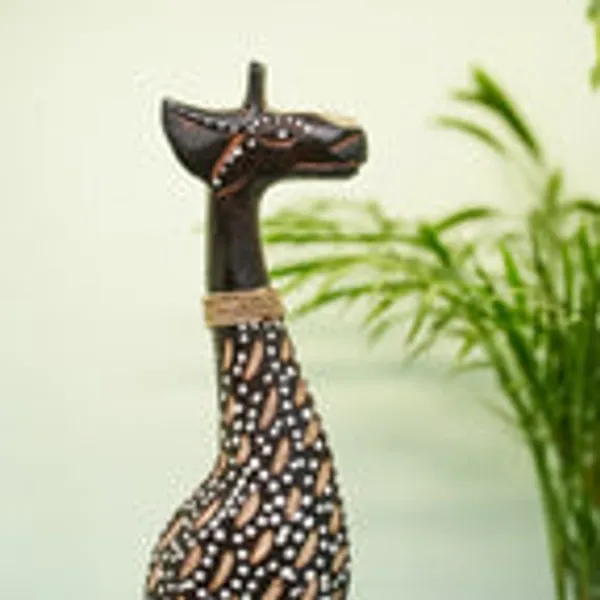 Timber_Kala_S_Teeny_Tall_Track_For_Decor