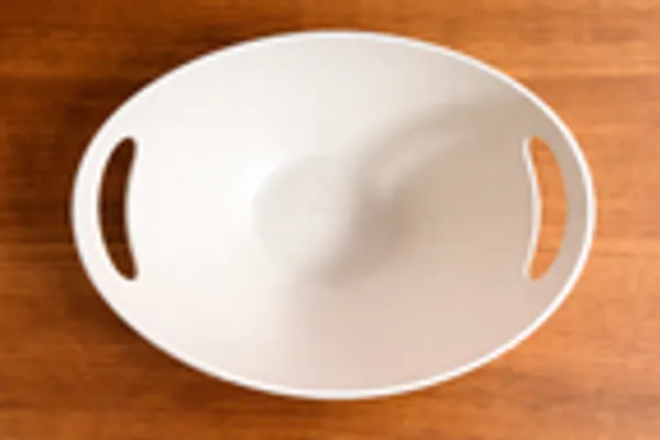 Tuscan_Earth_Large_Serving_Bowl_With_Integrated_Handles