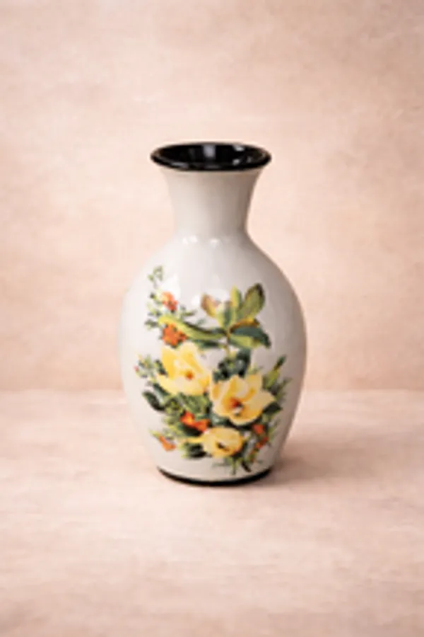 Classic_White_Ceramic_Vase_With_Summer_Floral_Art