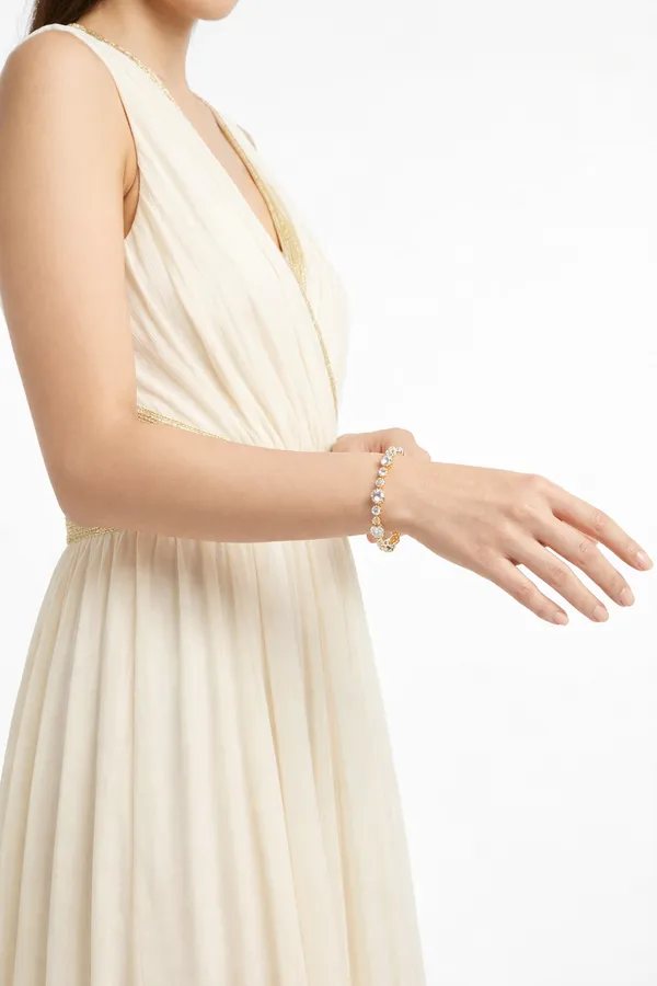 Bezel_Set_Graduated_Crystal_Gold_Tennis_Bracelet