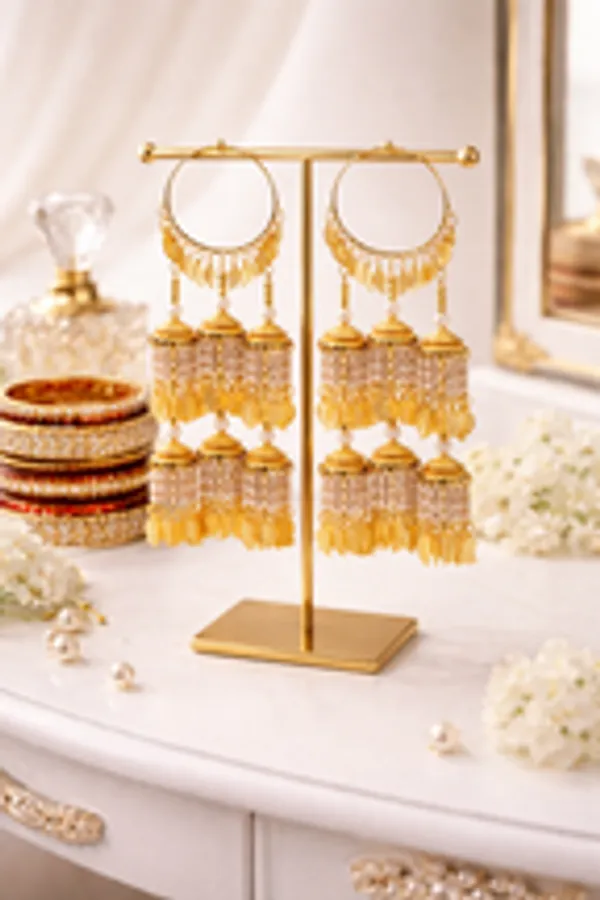 Golden_Hoop_Tiered_Bridal_Kaleere_With_Pearl_Leaf_Charms
