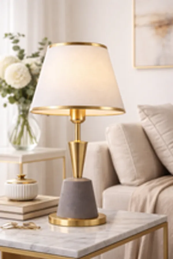 Luxury_Modern_Table_Lamp_With_White_Fabric_Shade_Gold_Finish_Base