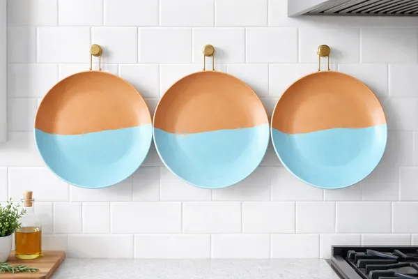 Horizon_Dip_Dye_4_Piece_Artisanal_Plate_Set