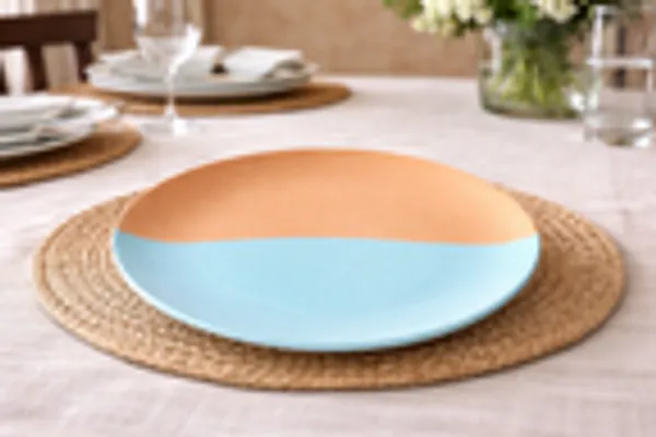 Horizon_Dip_Dye_4_Piece_Artisanal_Plate_Set