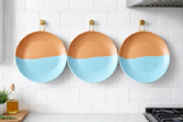 Horizon_Dip_Dye_4_Piece_Artisanal_Plate_Set