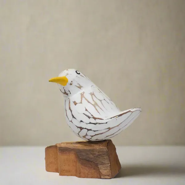 Timber_Kala_S_Desk_Bird_For_Decor