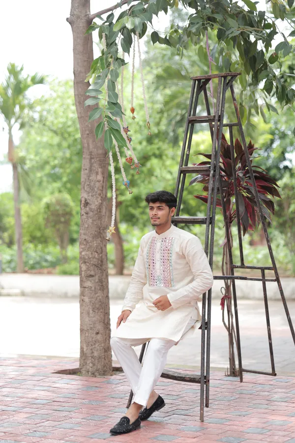 Ivory_Prism_Mirror_Kurta