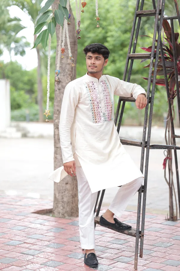 Ivory_Prism_Mirror_Kurta