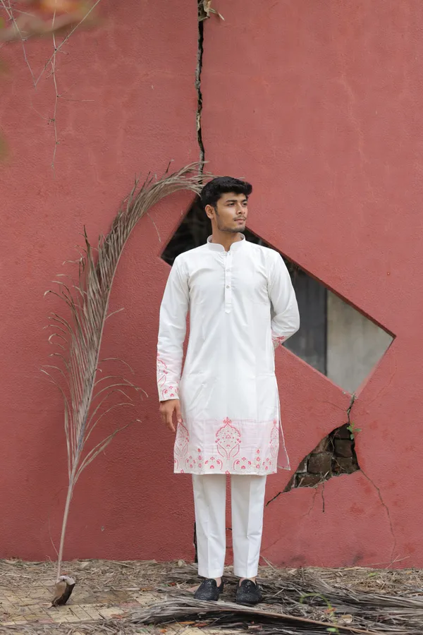 Ivory_Whisper_Crest_Jacquard_Kurta