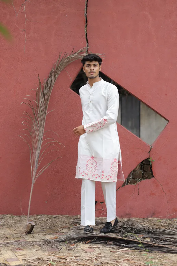 Ivory_Whisper_Crest_Jacquard_Kurta