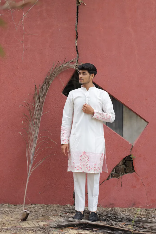 Ivory_Whisper_Crest_Jacquard_Kurta