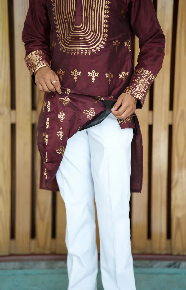 U_King_Ranvver_Neck_Jacquard_Kurta_Wine_Cottan_Silk