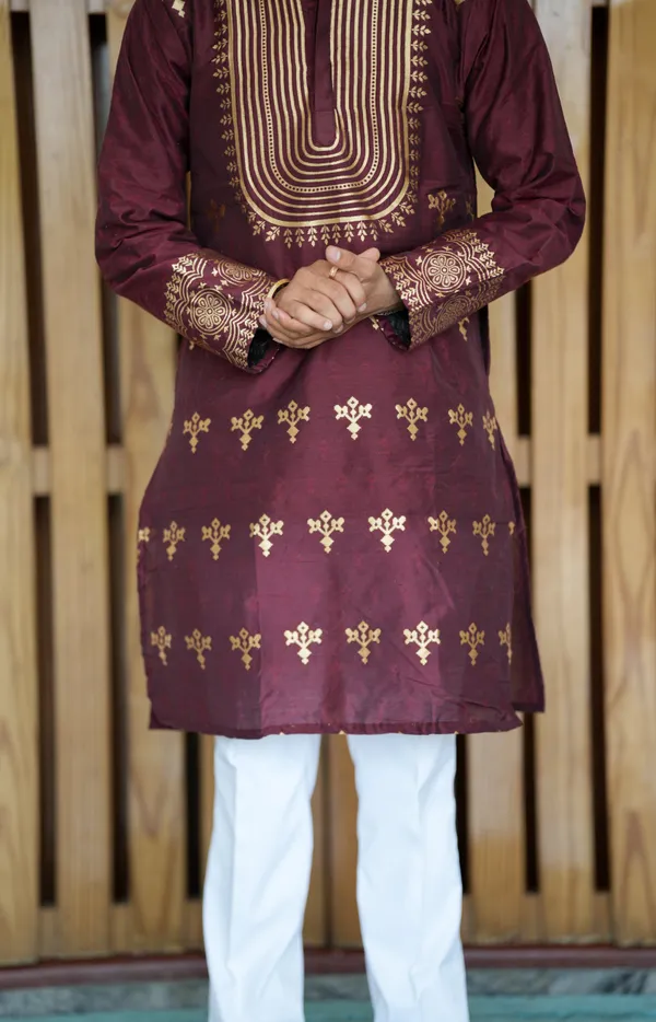 U_King_Ranvver_Neck_Jacquard_Kurta_Wine_Cottan_Silk