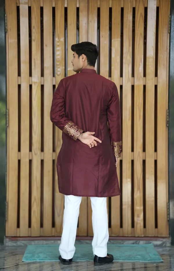U_King_Ranvver_Neck_Jacquard_Kurta_Wine_Cottan_Silk