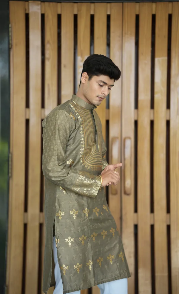 U_King_Ranvver_Neck_Jacquard_Kurta_Beige_Cottan_Silk