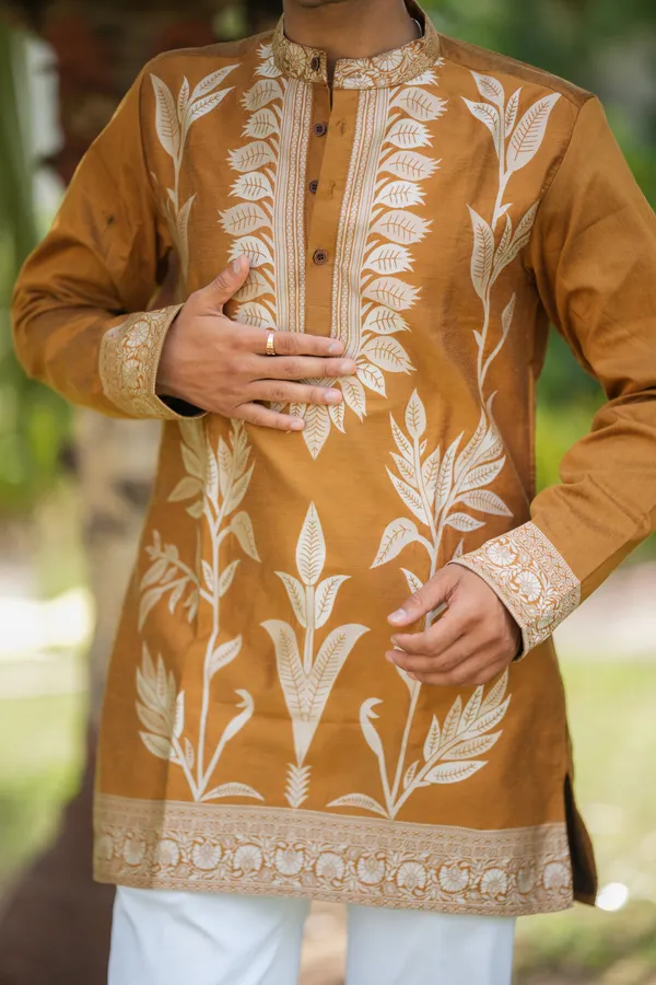 Levy_Lefy_Short_Kurta_Gold