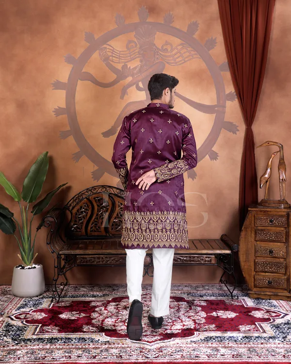 Royal_Dusk_Zari_Embroidered_Heirloom_Kurta_Navy