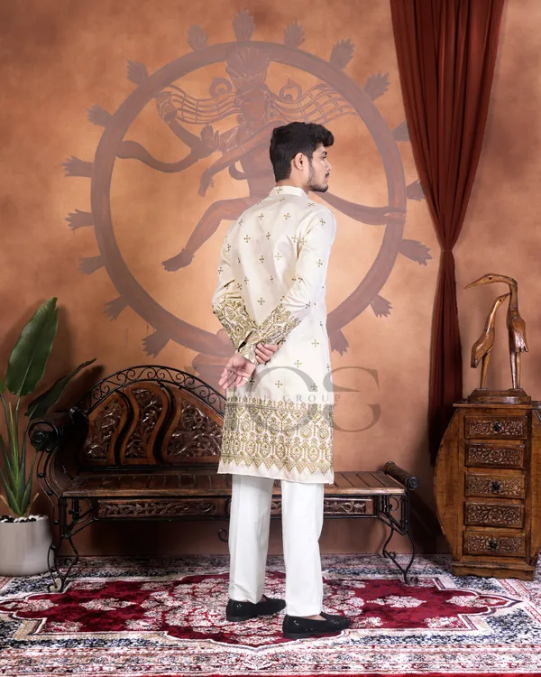 Royal_Dusk_Zari_Embroidered_Heirloom_Kurta_Navy