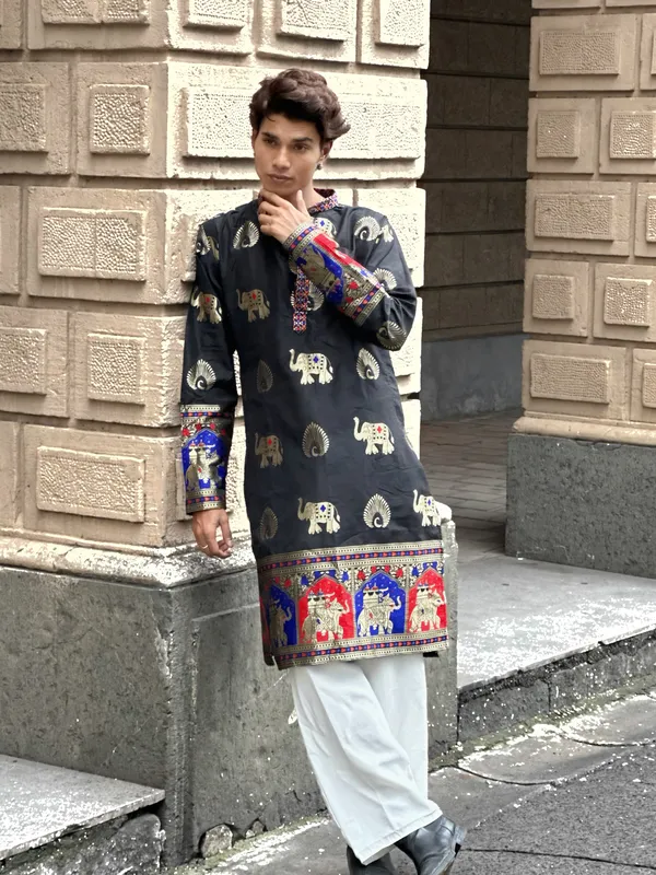 Morr_Htahi_Tevis_Vibrant_Trndy_Jacquard_Premium_Kurta_Black_Cottan_Silk