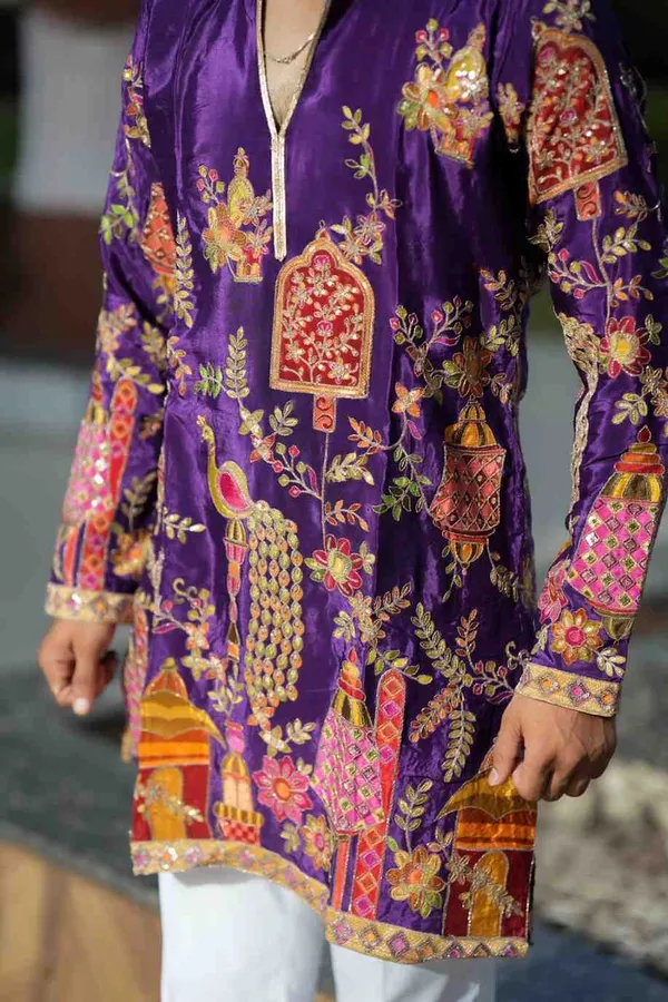 Morr_Vijay_Position_Embrodery_Short_V_Neck_Kurta_Purple