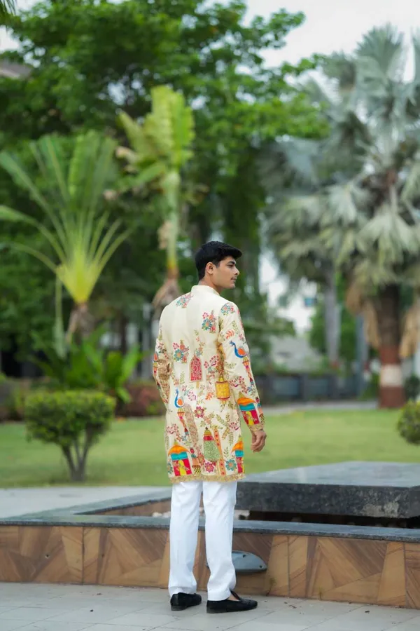 Morr_Vijay_Position_Embrodery_Short_V_Neck_Kurta_Purple