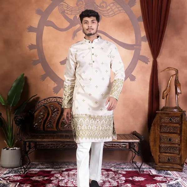 Ivory_Crest_Zari_Embroidered_Heirloom_Kurta