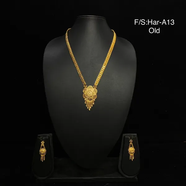 Gold_Micro_Gold_Traditional_Necklace_Set_For_Women