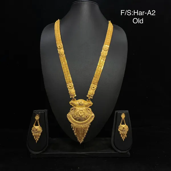 Gold_Micro_Gold_Festive_Ethnic_Traditional_Necklace_Set_For_Women