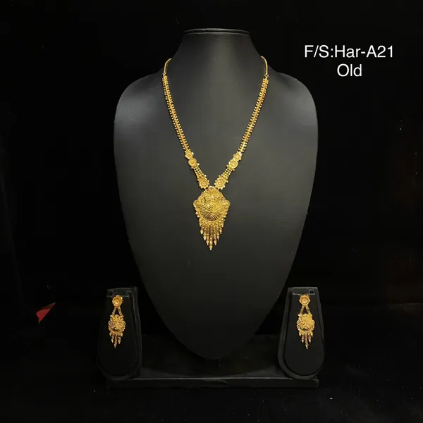 Gold_Micro_Gold_Traditional_Ethnic_Necklace_Set_For_Women