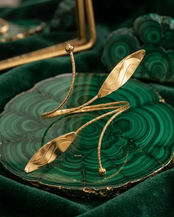 Gold-Tone_Leaf_Arm_Cuff_for_Women