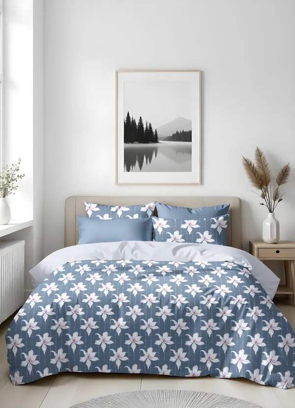 Blue_Floral_Print_King_Size_Bedsheet_With_Pillow_Covers