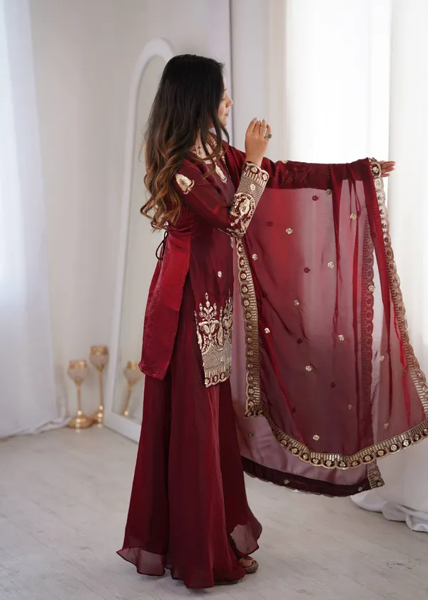 Maroon_Georgette_Embroidered_Ethnic_Suit_Set_For_Women