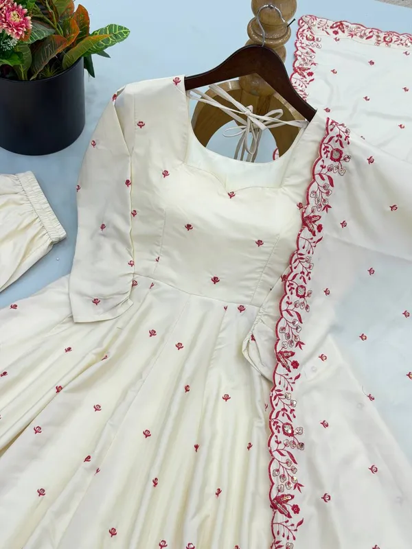 Cream_Georgette_Printed_Anarkali_Suit_Set_For_Women