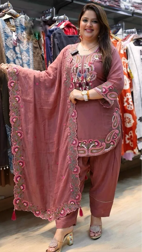 Mauve_Georgette_Embroidered_Salwar_Suit_Set_For_Women